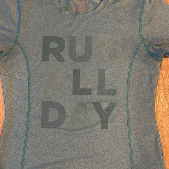 ASICS running short sleeve top size small - Picture 2 of 5